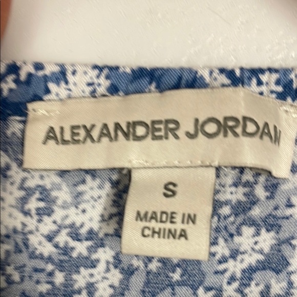 Blue & White Floral Peasant Blouse Scooped Neckline & Short Sleeves Size S - Picture 7 of 8